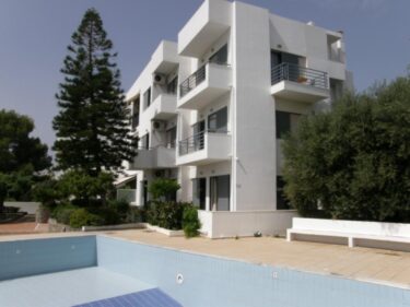Agios Nikolaos Αpartment with  2 bedrooms and pool for sale. East Crete
