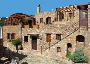 Ierapetra Traditional complex of 4 houses for sale close to Ierapetra. South East Crete.